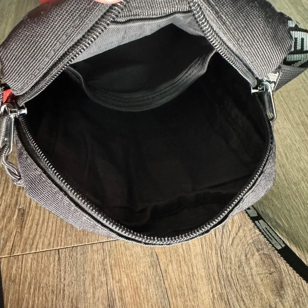 Supreme SS18 Shoulder Bag Black Cordura Logo Crossbody Streetwear Accessory
